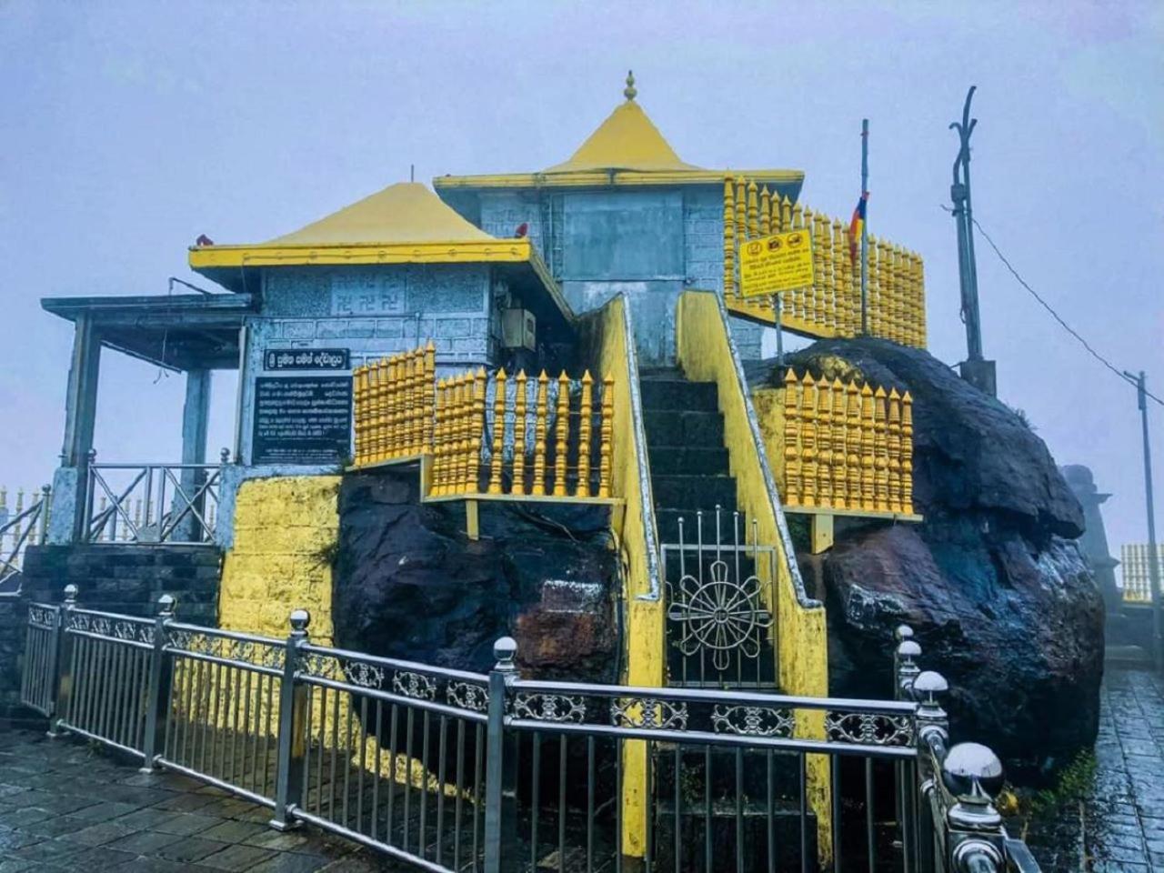 Dilani Adamspeak Riverstay Nallathanniya Exterior photo