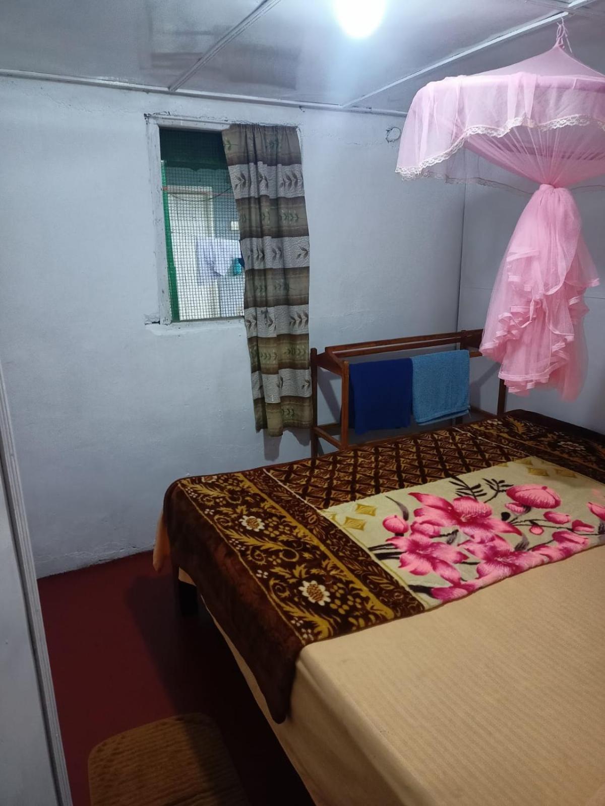 Dilani Adamspeak Riverstay Nallathanniya Exterior photo